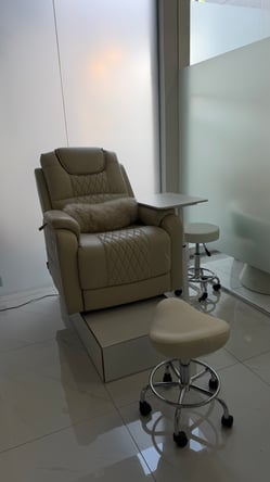Beauty Spaces for Rent – Nail, Brow/Makeup & Private Room | West Hollywood