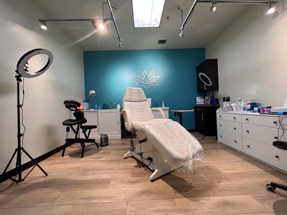 Tempes premier Beauty, Health & Wellness Center overlooking Mill and Baseline.