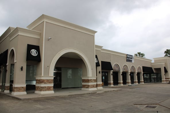 Turnkey Salon Space for Lease – Fully Built-Out with Stations and Mirrors