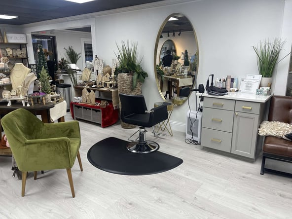 Salon Chair Rental Available