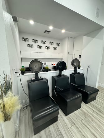 Hairstylists Booth Rent for a Special Low Price!