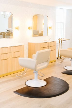 Modern salon chair rental in WI