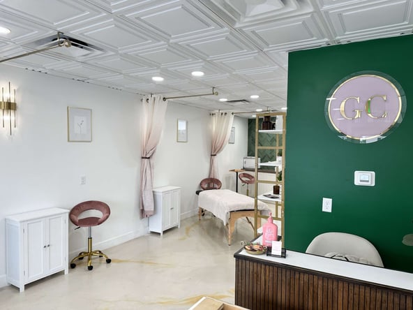ESTHETICIAN AND LASH TECHNICIAN FOR A BOUTIQUE SOUTH TAMPA MED SPA