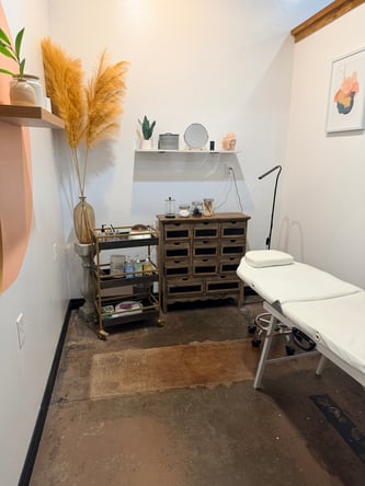 Private Salon Suite for Rent in Downtown Oregon City | High Client Exposure