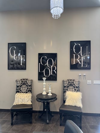 Beautiful Salon chair rental in Santan Village Mall – $250/wk