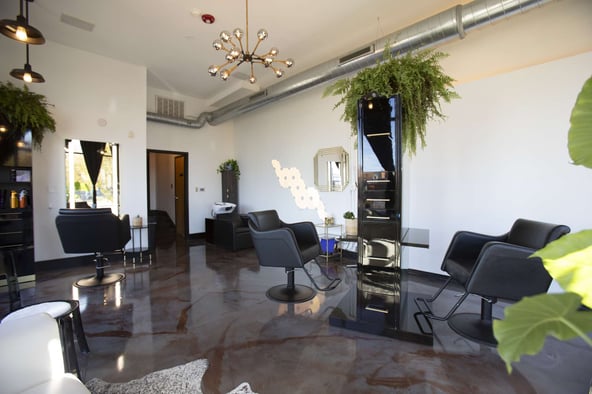 Station for rent @ Nicholas James & co in Midtown stl