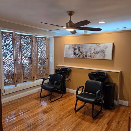 Booth Rent-Newly Renovated Salon West Ashley