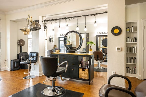 Hair Salon Chair for Rent in Upscale Winter Park/Maitland