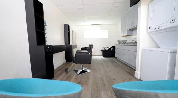 Luxurious Salon Suites