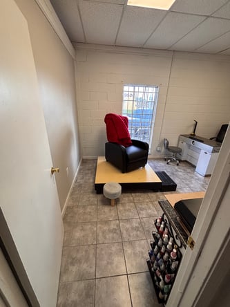Salon Suite 10 mins from Downtown Houston