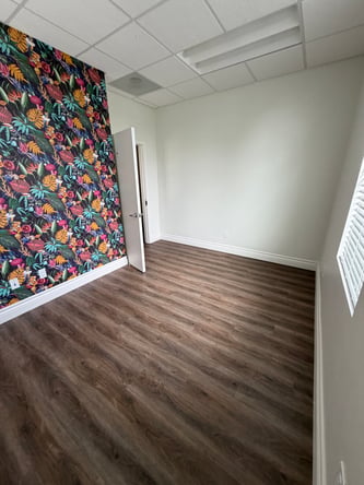 Gorgeous Corner Suite