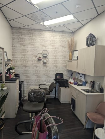 MY SALON Suite in E Escondido, CA – Salon Suite for Rent