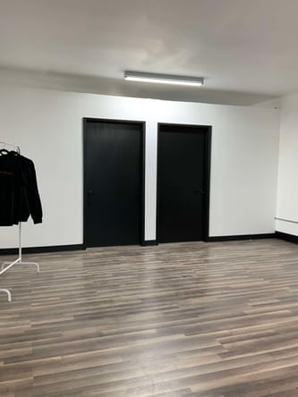 Beauty Room & Booth Rental