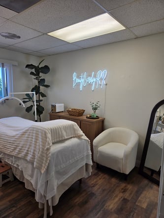 Room available in the city of Orange