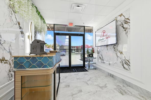 Paradise Suites & Salon