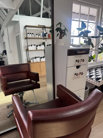 Luxury Salon Booth Rental in Pasadena | Onyx on Madison | Seeking Hairstylist