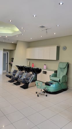 Facial/Massage Room, Salon Chair, Russian Gel Station