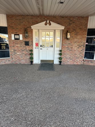 Private hair salon suites for rent