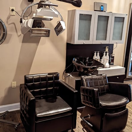 Beautiful Hair Salon leasing 2024