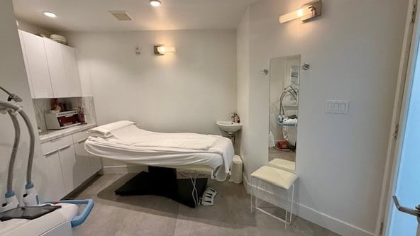 Spa room for rent in high end beauty salon located in Coconut Grove