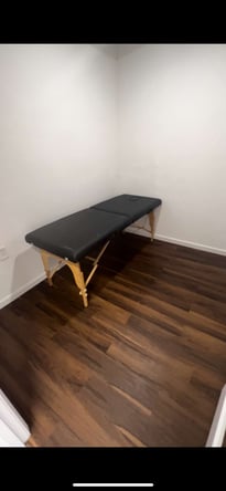 Salon Suites for Lease