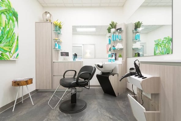 Sola Salon Studios in West Des Moines, IA – Salon Suite for Rent
