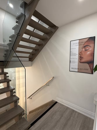 PRIVATE LOWER-LEVEL COMMERCIAL SPACE FOR LEASE – YORKVILLE