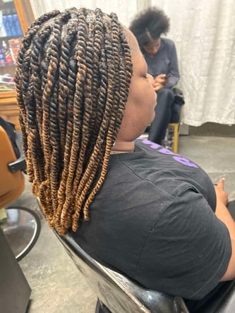 Sola Salon Studios in Lanham, MD – Salon Suite for Rent