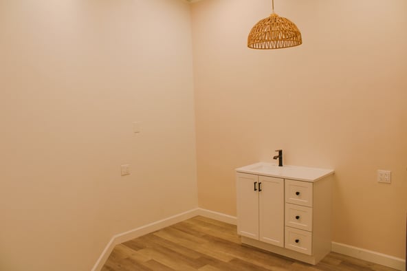 Private Fully Equipped Salon Suites in Glendale, AZ
