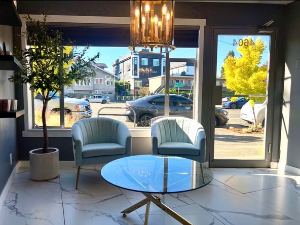 BEAUTIFUL FURNISHED TREATMENT ROOM AVAILABLE IN WALLINGFORD, SEATTLE!