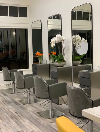 • Independent Stylist Wanted – Chair Rental in Friendly Salon