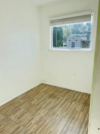 Charming Treatment Room For Lease!