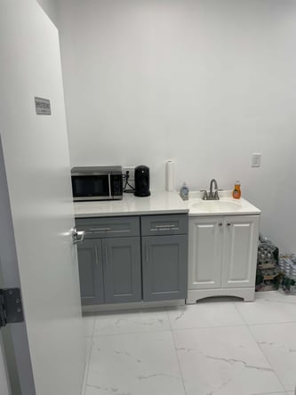 NEW Salon Suites in New City, NY