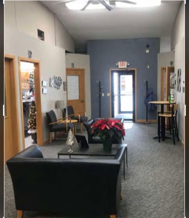 Salon Suites on Loomis