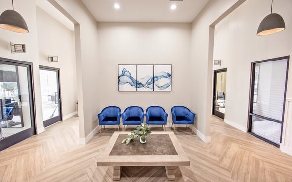 Private Luxury Suites in VISTA, CA