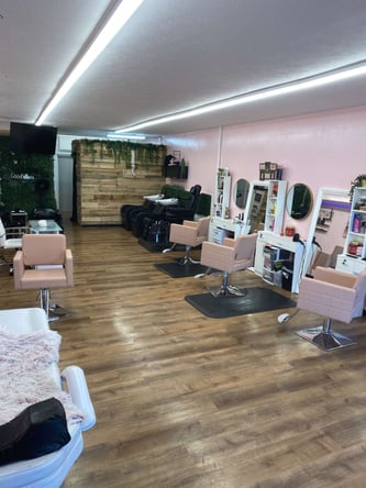 A chance to grow your clientele and connect with other established stylist.