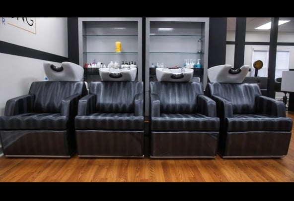 Salon Chair for Rent at Golden Cuts Color – San Rafael, CA