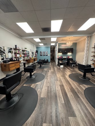 Chair rental at established salon in Five Points