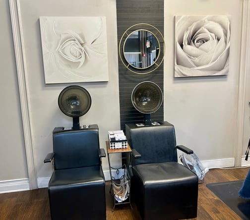 Chair/station rental in Downers Grove