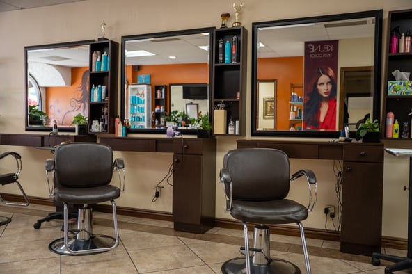 Salon Chair for Rent – Burbank