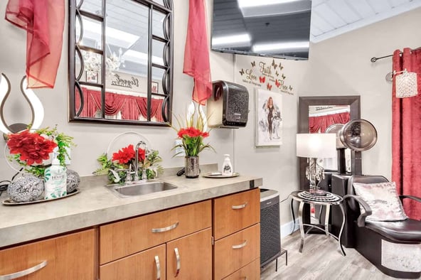 Sola Salon Studios in Raleigh, NC – Salon Suite for Rent