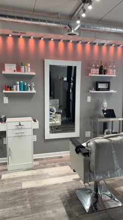 Booths for Rent – Perfect for Beauty Professionals!