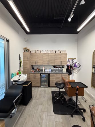 Spacious 2-Chair Salon Suite in Encino, CA – Lease Takeover!