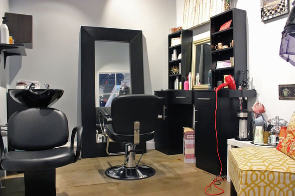 FREE MONTH – Salon Suite for Rent! South Charlotte