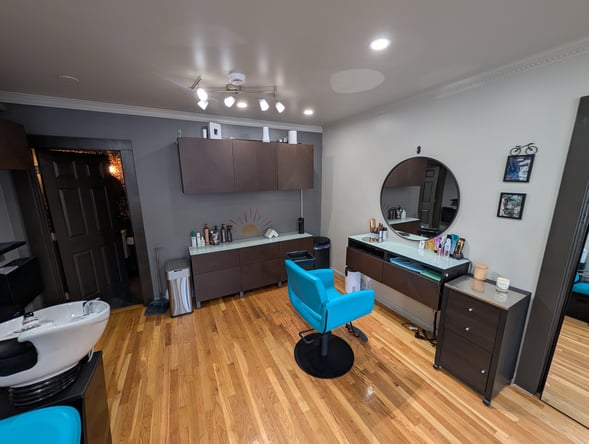 Charming Salon Station in Boston’s Historic South End
