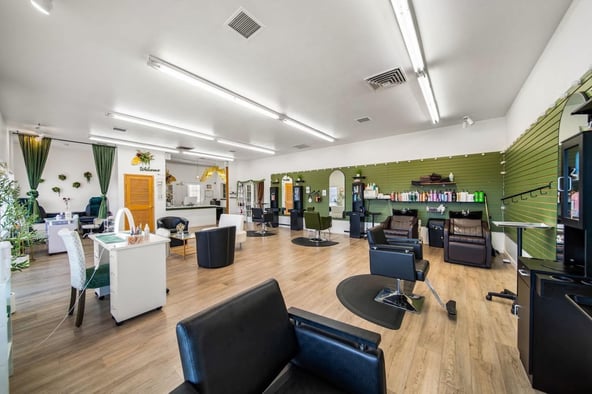 Prime Hair Stylist/Barber Chair Rental in Bayfield, CO – $600/Month