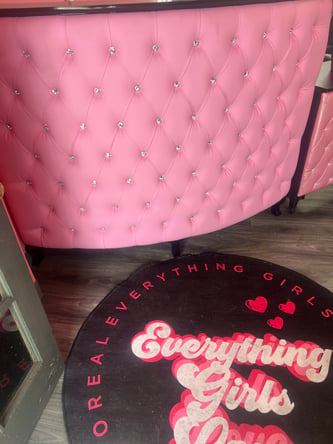 Salon Booths & Nail/Lash Station for Rent in Leimert Park, Los Angeles