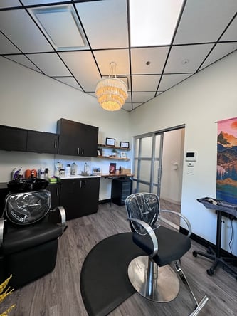 MY SALON Suite in NW Acworth, GA – Salon Suite for Rent
