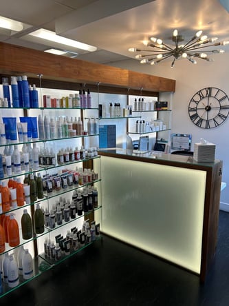 Station for Rent in busy salon (San Jose South)