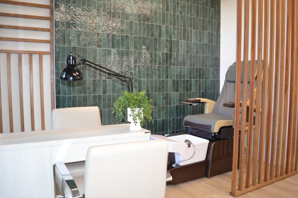 Nail Booth Rental in Sacramento: Newly Renovated Space with Pedicure Chair